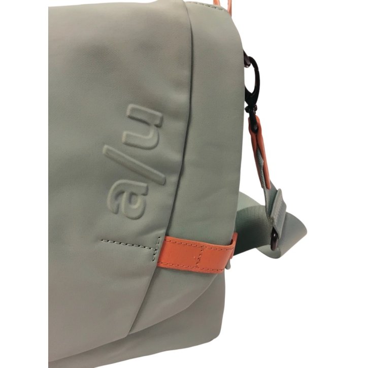 Aunts & Uncles Sendai Messenger Bag S sage green